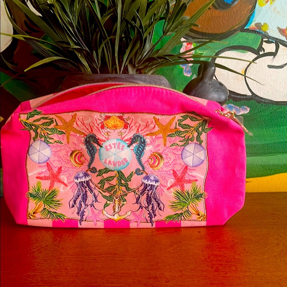 ESTEE LAUDER ,Pink and Multicolor Women's cosmetic Bag , new.